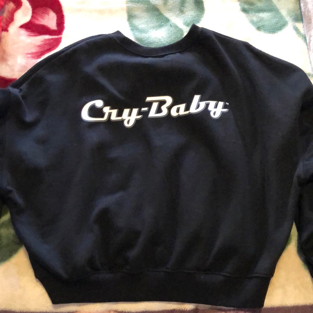 Crop top sweater